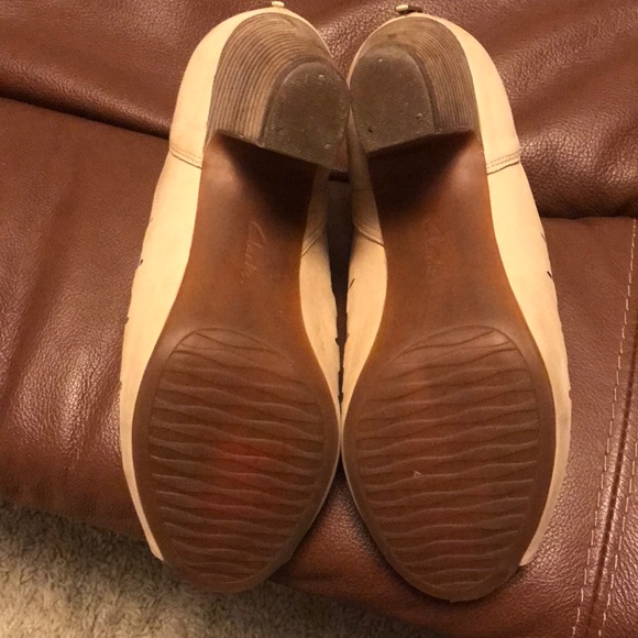 Clarks bootie - Picture 6 of 7